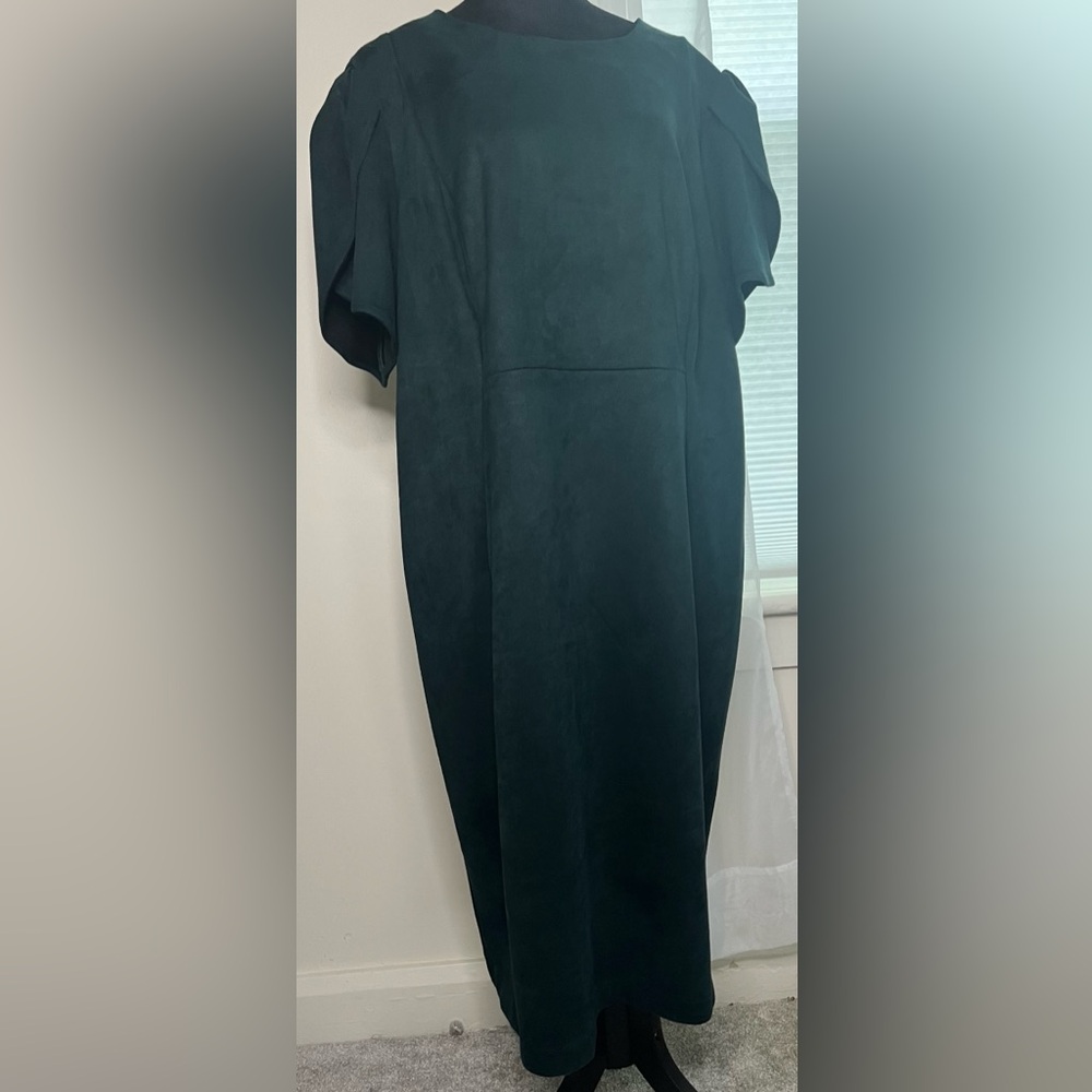 Calvin Klein Emerald Midi Dress – Size 22W (NWT)